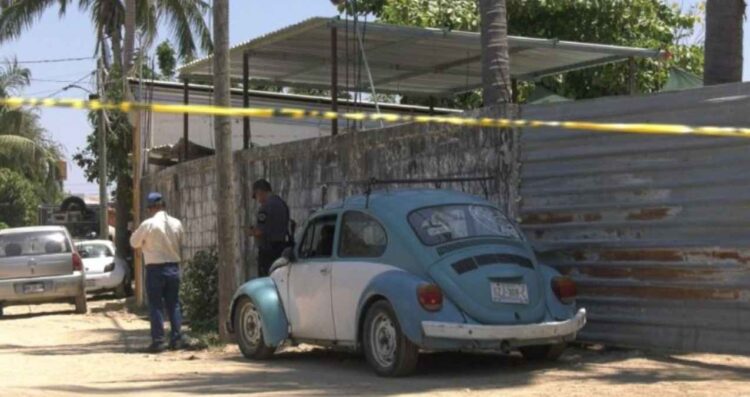 _Encuentran auto cadáveres Acapulco