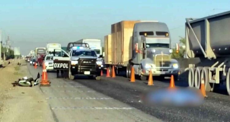 Escobedo: Motociclista muere tras derrapar y ser arrollado por un vehículo en el Libramiento Noreste