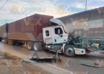 Falla en frenos de tráiler provoca choque múltiple y caos vial en Altamira, Tamaulipas