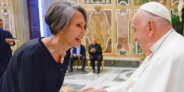 Florinda Meza, esposa de Chespirito despide al Papa Francisco con un emotivo mensaje tras su fallecimiento