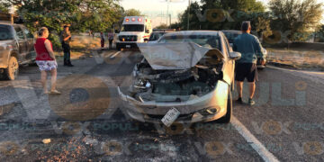 Fuerte choque entre vehículos deja sin barbacoa a varios vecinos en Ciudad Victoria, Tamaulipas
