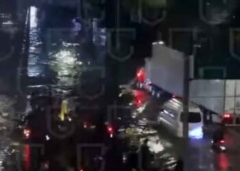 Fuertes lluvias causan caos vial e inundaciones en CDMX y Edomex