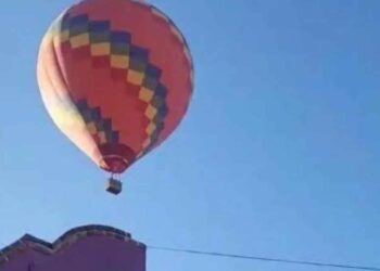 Globo aerostático impacta antena de seguridad en Teotihuacán