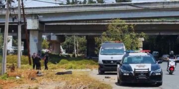Hallan cuerpo humano flotando en el Río Lerma, Edomex; investigan autoridades