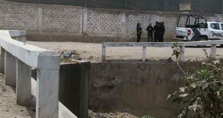 Hallan hombre canal Tlaquepaque