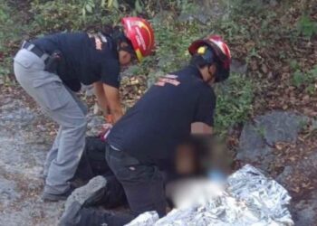 Acompañado de su nieto muere en paseo en el Cerro de la Silla