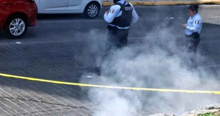 Humo alcantarilla alerta Monterrey
