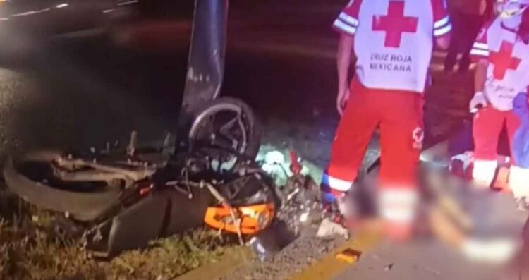 Joven motociclista muere Victoria