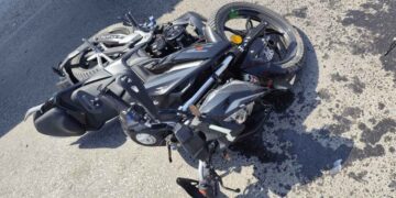 joven caída motocicleta Victoria