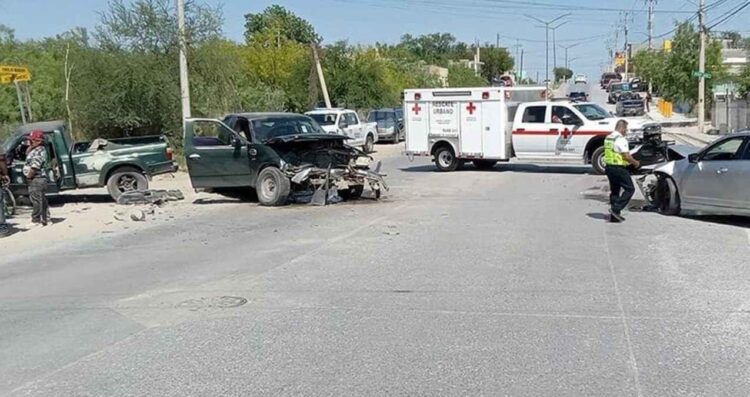 Jovencito provoca choque múltiple en Nuevo Laredo, Tamaulipas