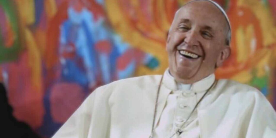 ¿Por qué Julio César Chávez hizo reír así al Papa Francisco?