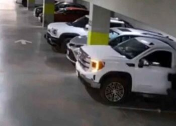 Ladrón robar camioneta Monterrey