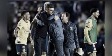 Tras goleada a Porto, aficionados estallan contra Martín Anselmi