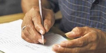 Más de 450 mil personas se alfabetizaron con apoyo del INEA durante abril