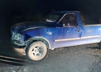 Masculino choca contra poste de la CFE y huye en El Mante, Tamaulipas
