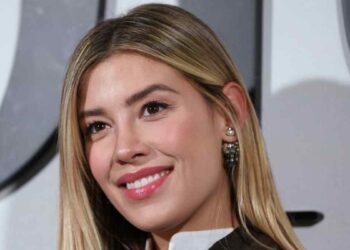 Michelle Salas sufre fuerte caída tras evento en CDMX