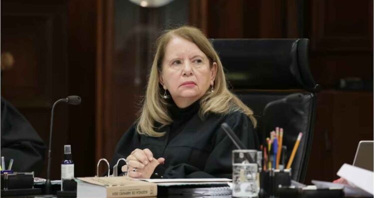 ministra Loretta Ortiz