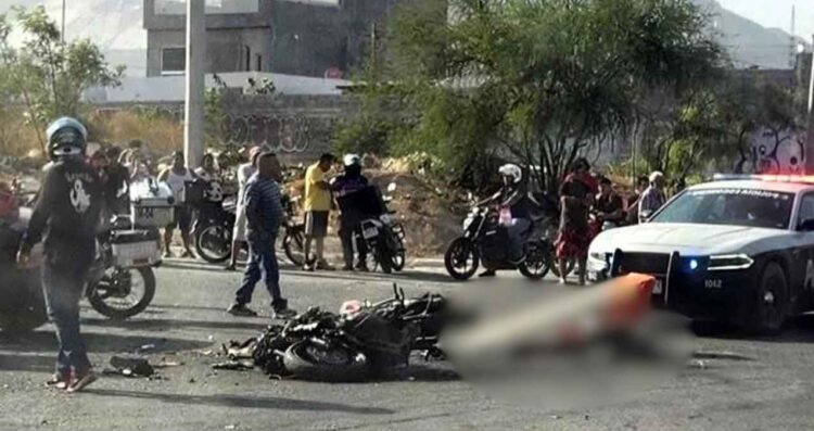 Motociclista embestido camioneta Escobedo