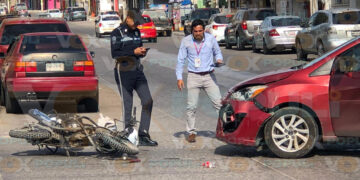 Motociclista resulta lesionado tras choque con camioneta en Tampico, Tamaulipas