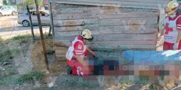 Motociclistas chocan contra luminaria y dejan a su amigo herido en Ciudad Victoria