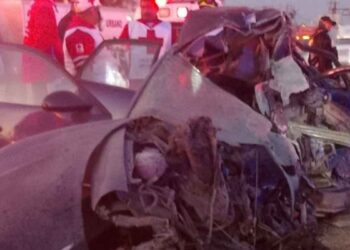 Mueren tres tras volcadura e impacto con tráiler en Apodaca, Nuevo León