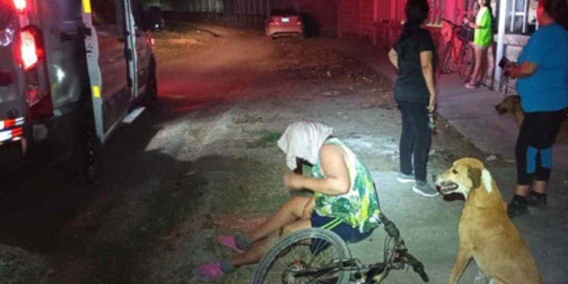 Mujer sufre fractura al caer de su bicicleta en El Mante, Tamaulipas