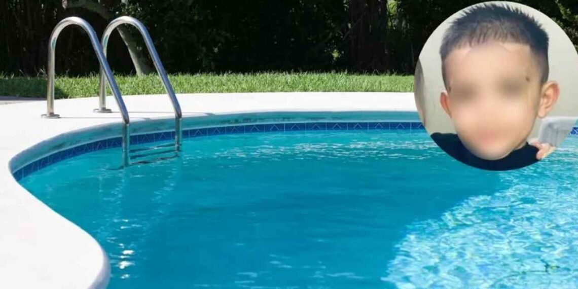 Niño muere ahogado tras caer a alberca en Juárez, Nuevo León