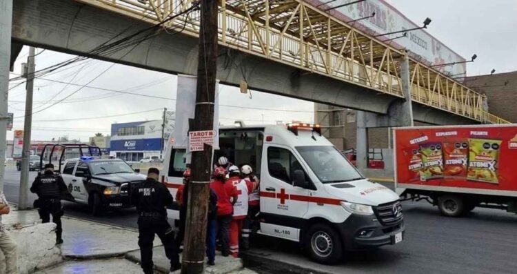Niño se quita la vida en su casa y su madre intenta lanzarse de un puente en Monterrey, Nuevo León