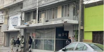 Edificio habitado por migrantes es asegurado en Monterrey