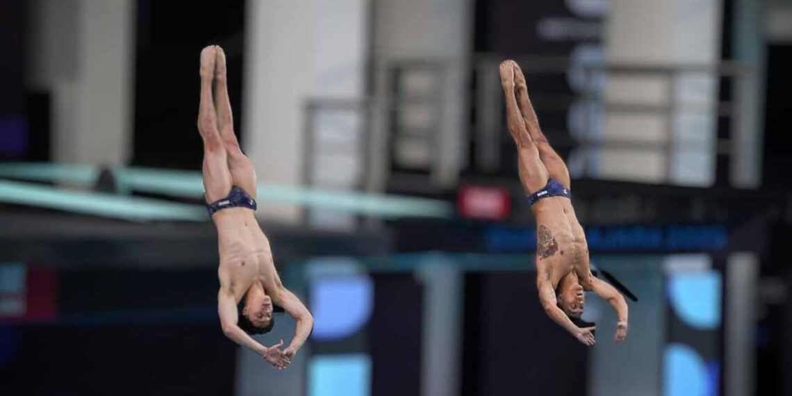 Osmar Olvera y Juan Celaya logran la plata en Copa de Clavados