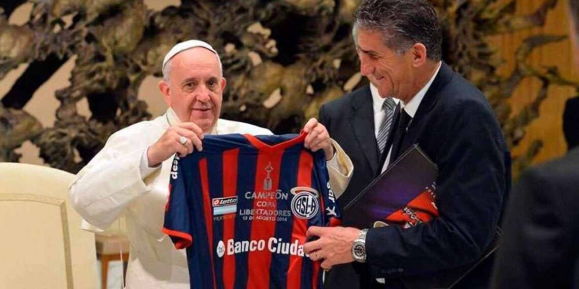 Club San Lorenzo y muerte del Papa Francisco ¿Tienen relación?