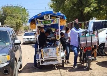 Piden a ambulantes alejarse de escuelas en Altamira para evitar venta de comida chatarra