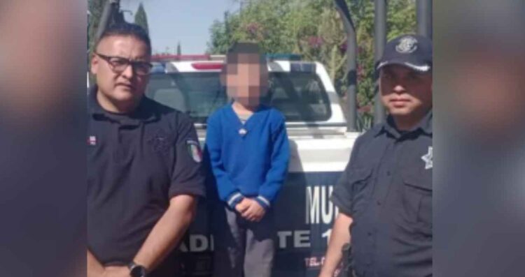 Policía entrega menor Ecatepec