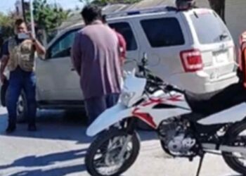 Repartidor choca contra camioneta que no respetó el alto en Cd. Mante, Tamaulipas