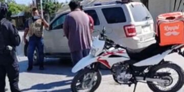 Repartidor choca contra camioneta que no respetó el alto en Cd. Mante, Tamaulipas