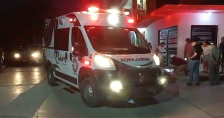 Repartidor de tacos resulta lesionado tras choque en motocicleta en El Mante, Tamaulipas