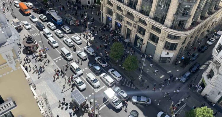 Reportan apagón masivo en España, Portugal y parte de Francia este lunes