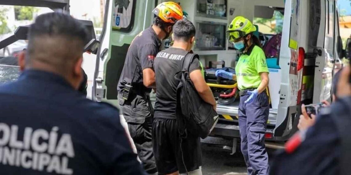 joven Cerro de la Silla Guadalupe