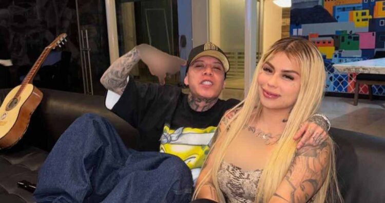 Santa Fe Klan y la influencer Mona reavivan rumores con emotivo reencuentro en redes sociales