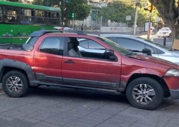 hombre robar camioneta Guadalajara