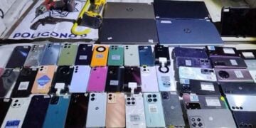 Sujetos son arrestados por robar dispositivos electrónicos de una tienda departamental en Guadalajara