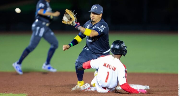 Sultanes de Monterrey gana a Toros