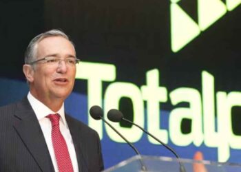 TotalPlay cambia su internet y Salinas Pliego dice que es para castigar a los ratas