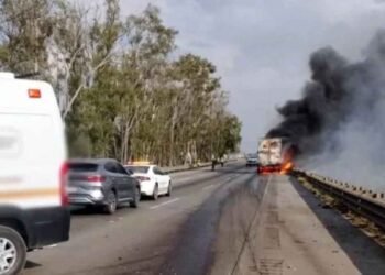 Tractocamión incendia México Querétaro