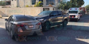 Vehículo mal estacionado provoca choque con heridos en Ciudad Victoria