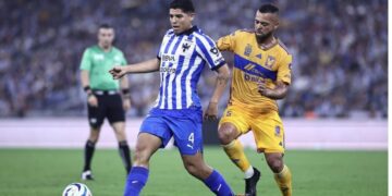 Víctor Guzmán Rayados Monterrey