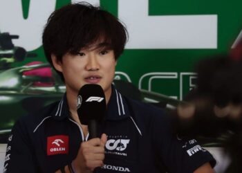 Yuki Tsunoda Japón