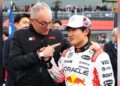 ¿Yuki Tsunoda recibe la misma presión que Checo Pérez?
