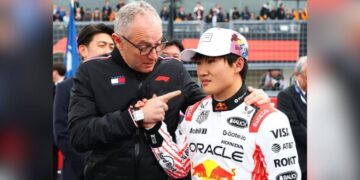 ¿Yuki Tsunoda recibe la misma presión que Checo Pérez?