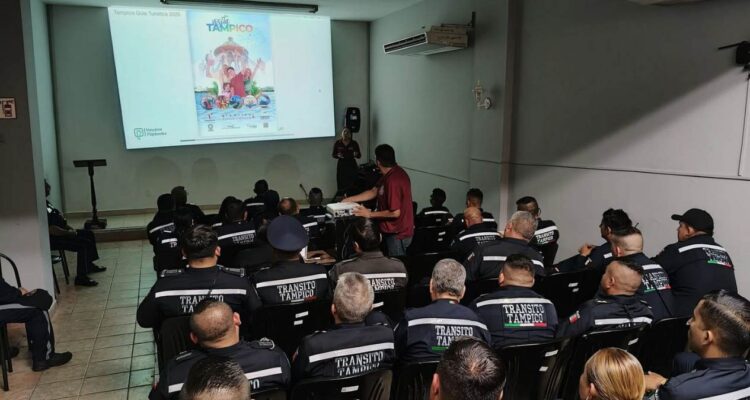 agentes de tránsito y vialidad de Tampico